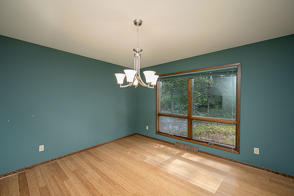 11216 Bridget Ln-5.jpg