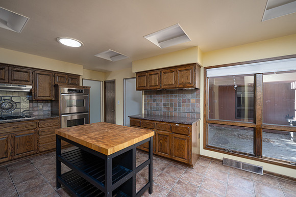 11216 Bridget Ln-7.jpg
