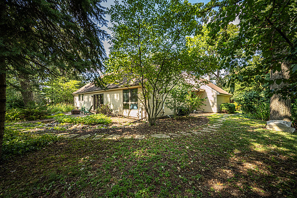 11216 Bridget Ln-29.jpg