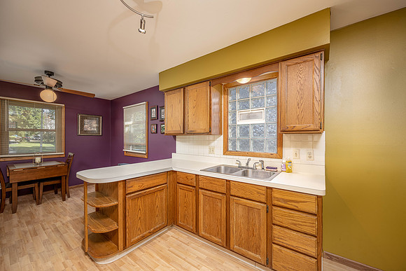Squire Ave-8.jpg