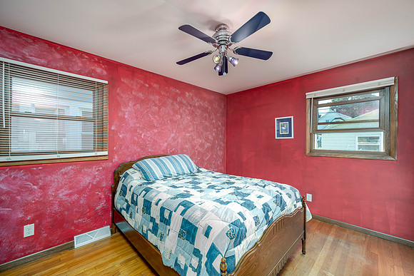 Squire Ave-14.jpg