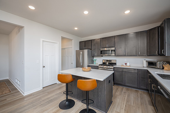Perennial Pkwy-9.jpg