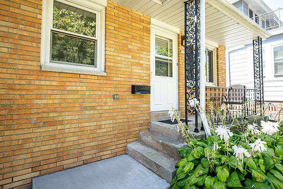 Squire Ave-22.jpg