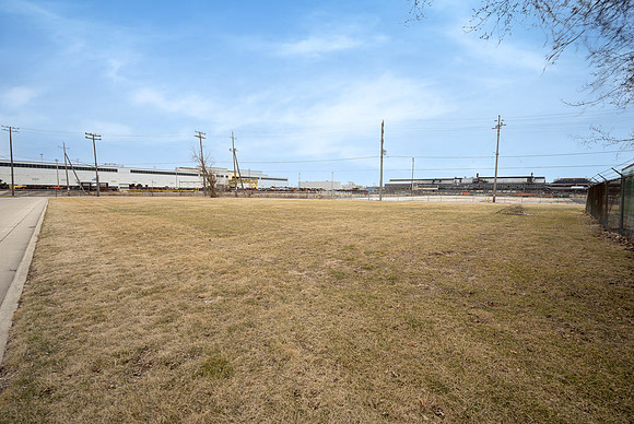 S Whitnall Ave-4.jpg