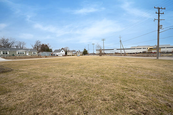 S Whitnall Ave-3.jpg