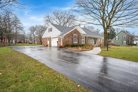 Manor Ave-1.jpg