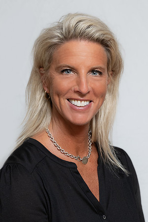 Jennifer Hart-1.jpg